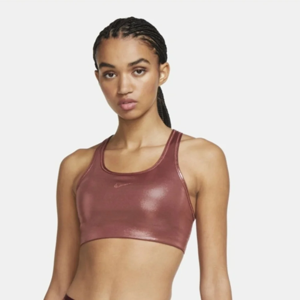 Nike Womens Shimmer Copper Sports Bra & Leggings Set